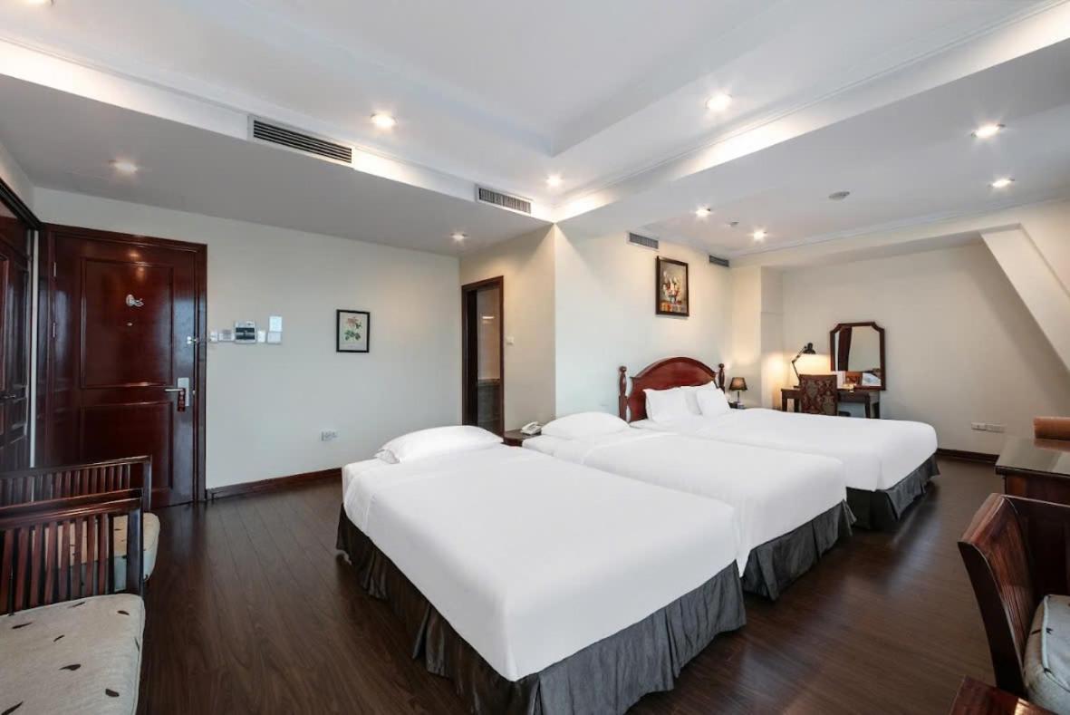 A25 Hotel - 15 Tran Quoc Toan Ханой Экстерьер фото