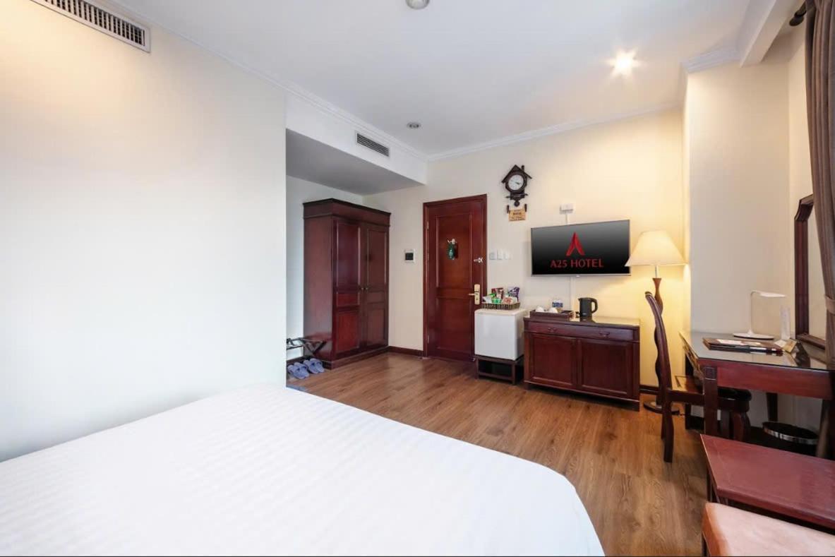 A25 Hotel - 15 Tran Quoc Toan Ханой Экстерьер фото